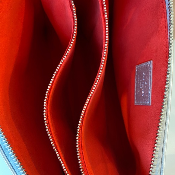 🦄 Silver Louis Vuitton Coussin PM - Picture 4 of 15